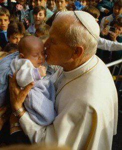 pope john paul with baby
